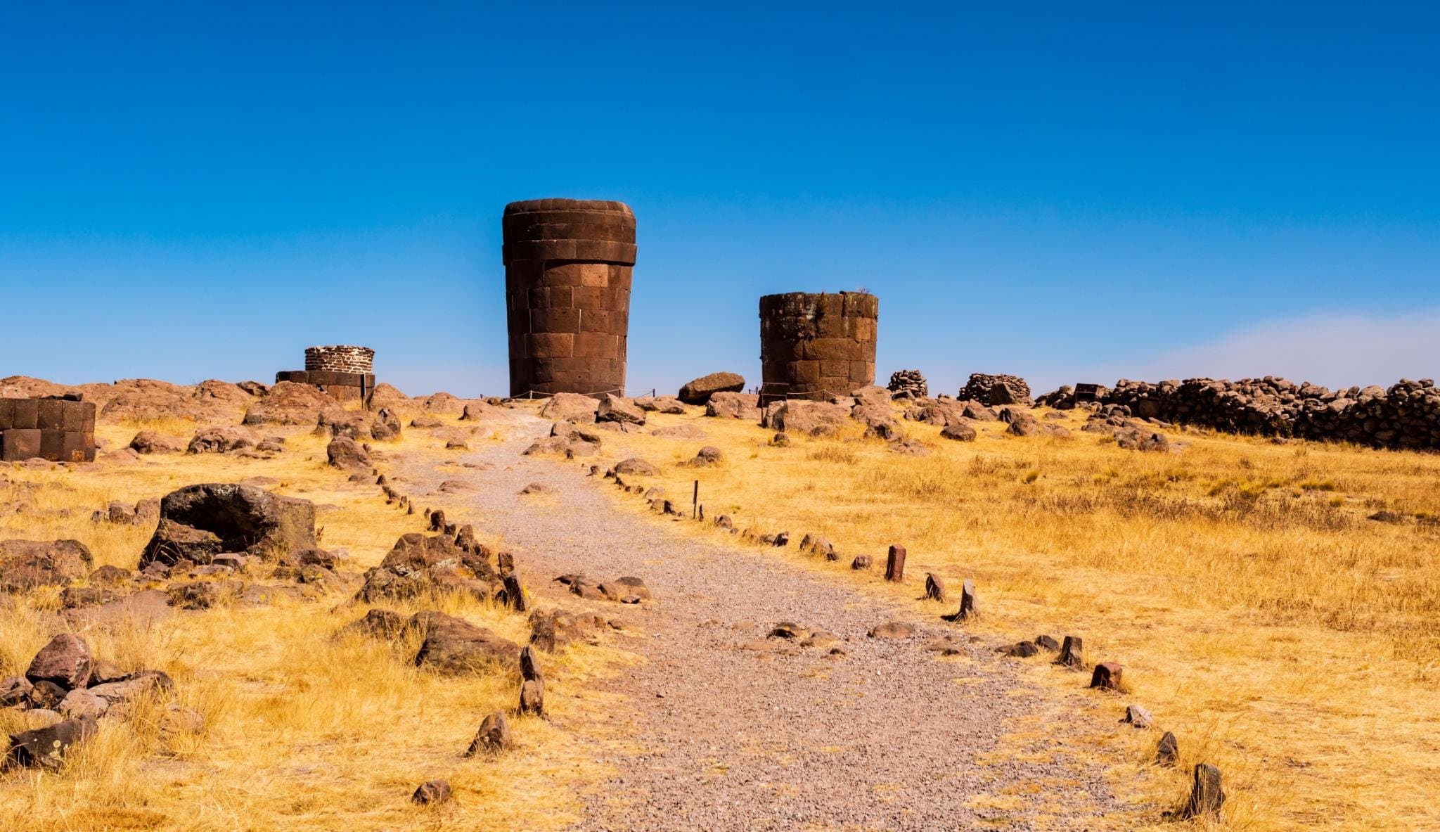 COMPLEJO ARQUEOLOGICO DE SILLUSTANI